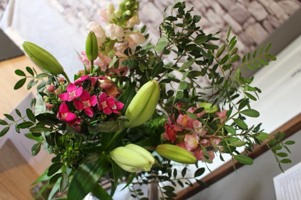 CELEBRATING MOTHERS DAY FOR ALL MOTHERS. Mothers day flowers from Moonpig.
