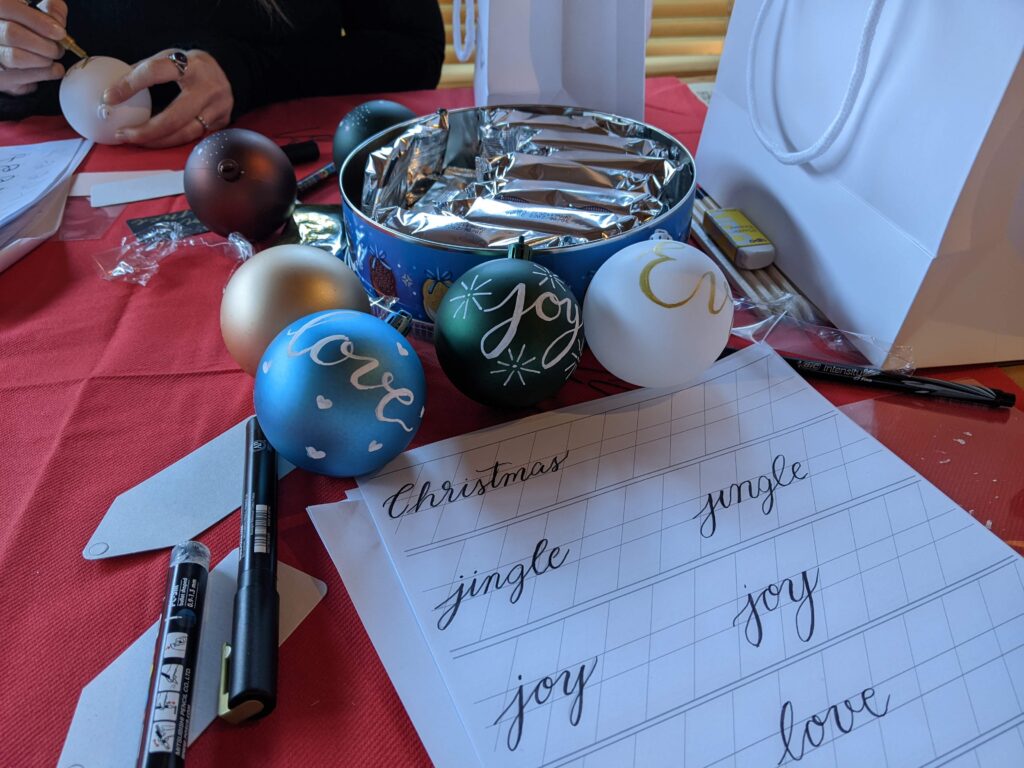 Faux calligraphy with Phylecia Sutherland.