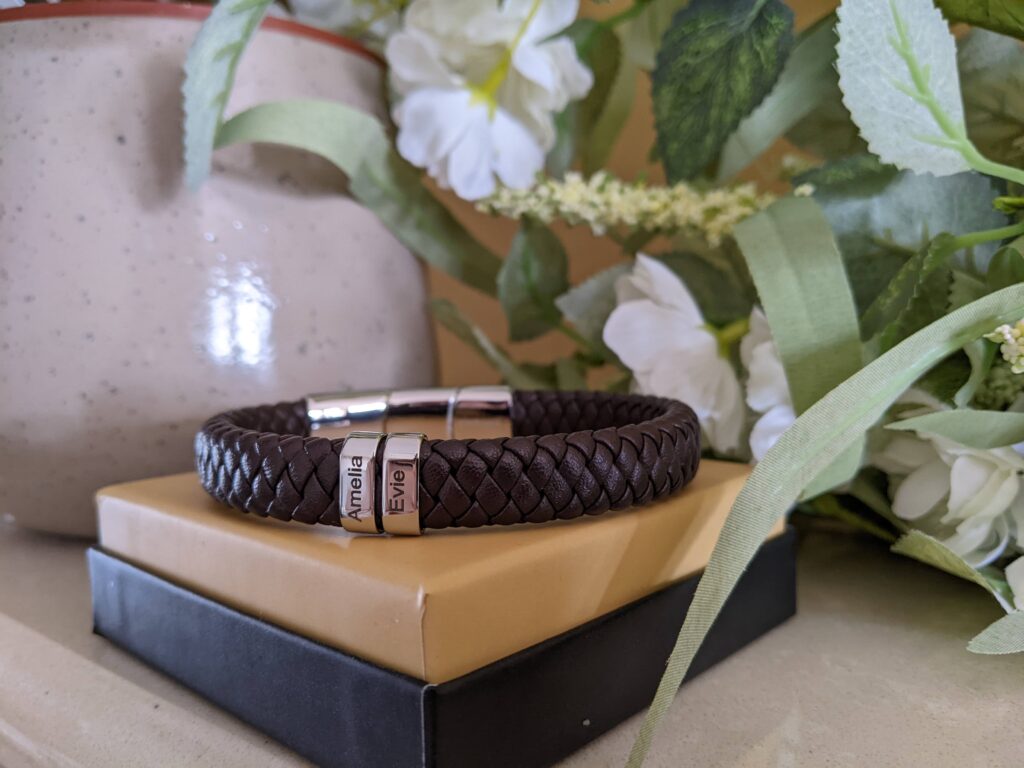 JoyAmo provide personalised presents for dad such as this gents leather bracelt.