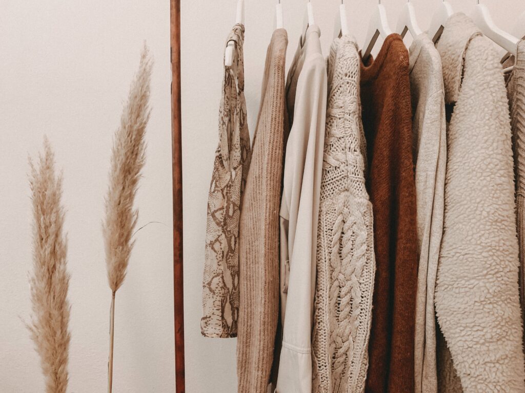 Neutral pieces in an autumn capsule wardrobe.