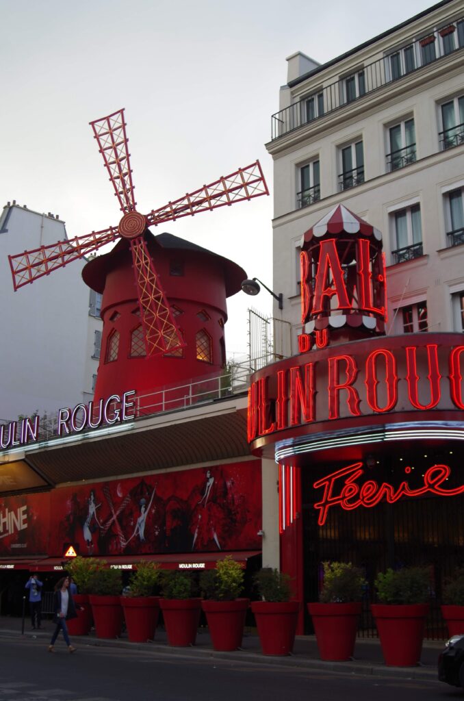Moulin Rouge, Paris.