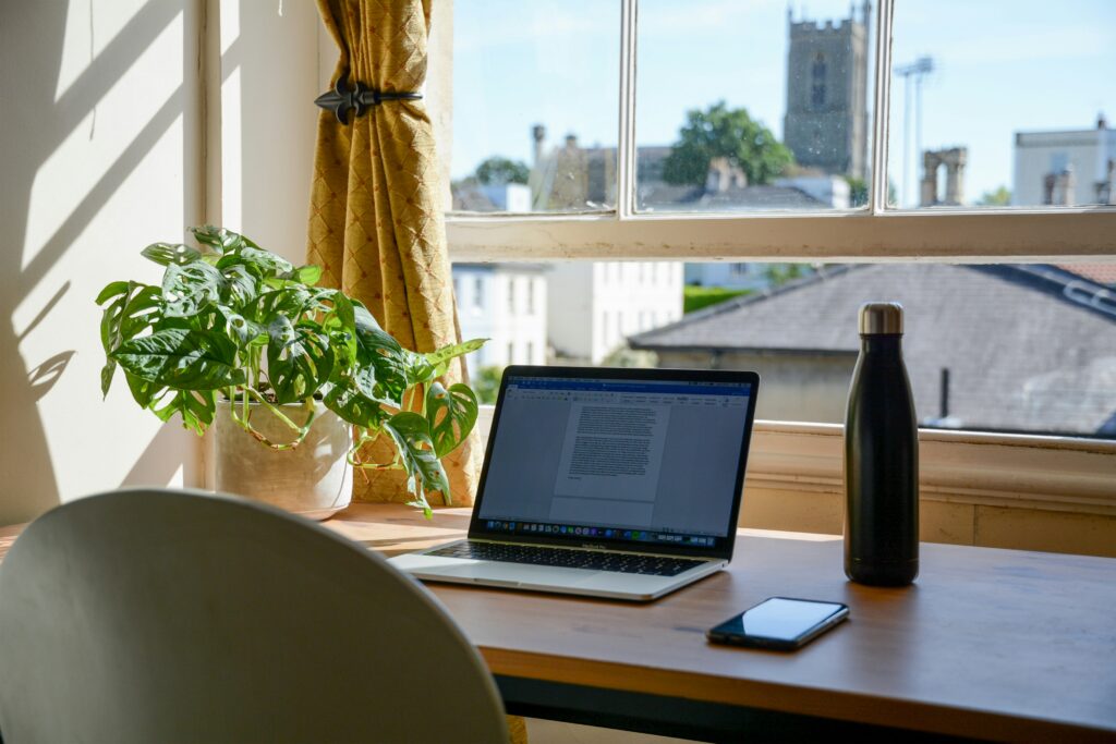 Home workspace.