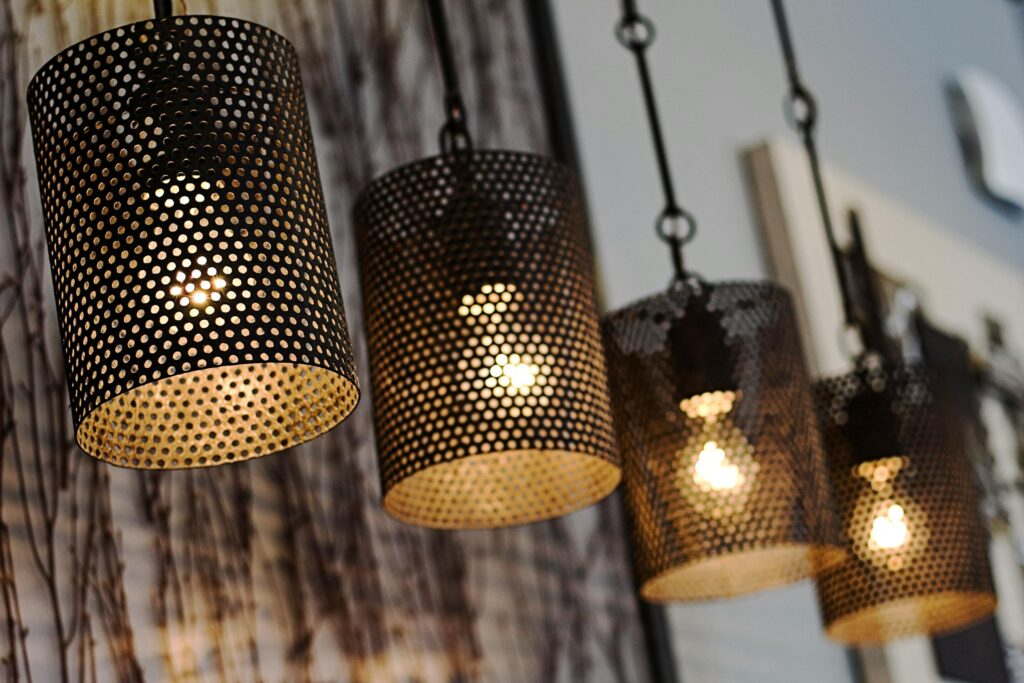 Overhead die-cast lamps.