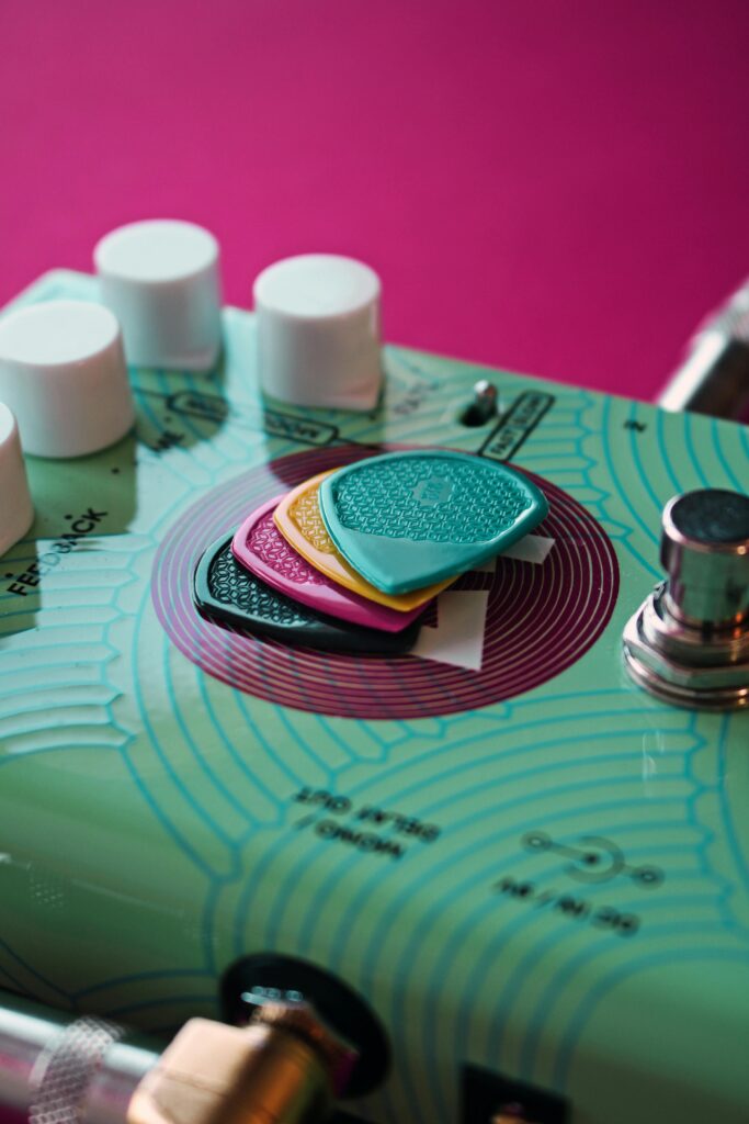 Audio connectors and guitar picks.