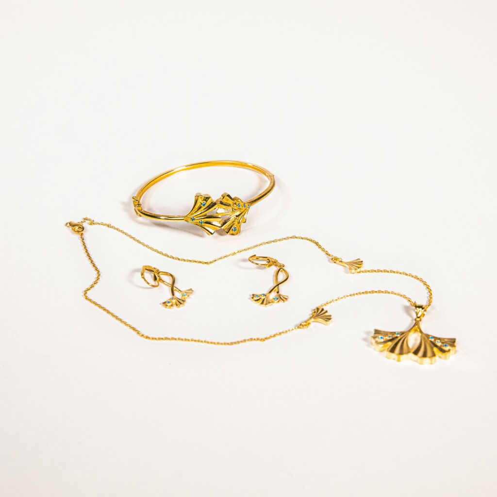 Gold leaf style jewellery.