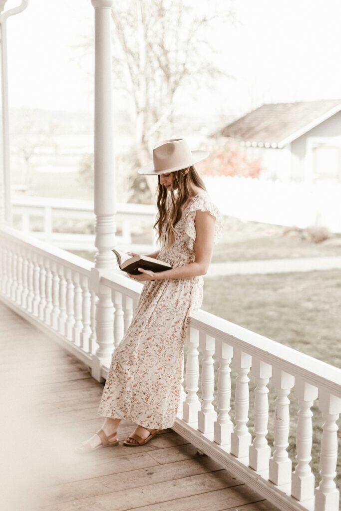 Spring Blog Post Ideas for Every Niche