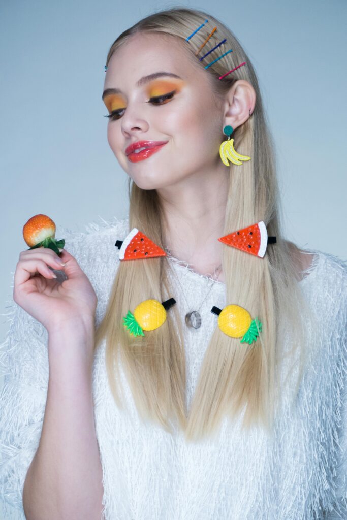 Bold hair clips, similar to Japanese Harajuku fashion.