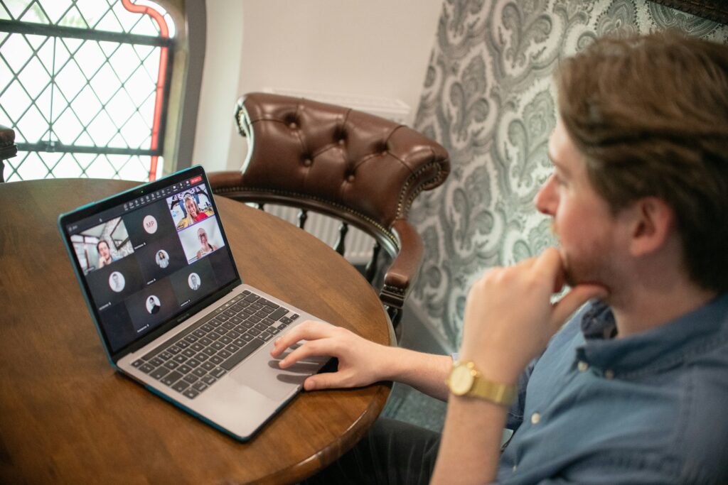 Man doing hybrid work