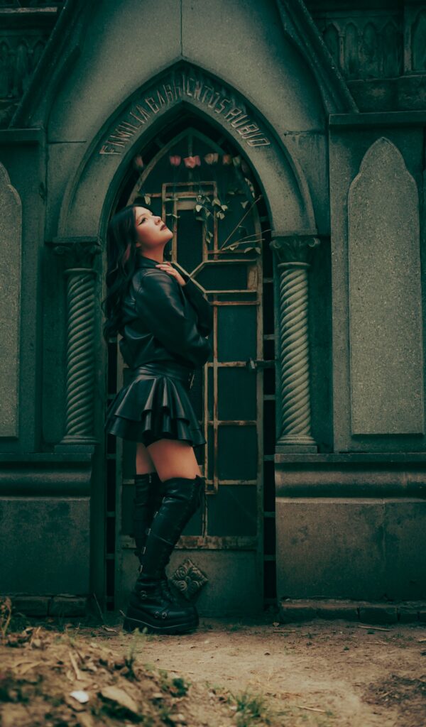 Romantic goth fashion.