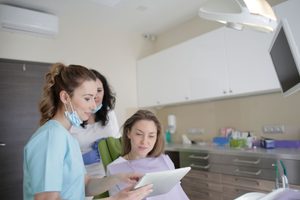 The Benefits Of Having The Same Dentist For Years
